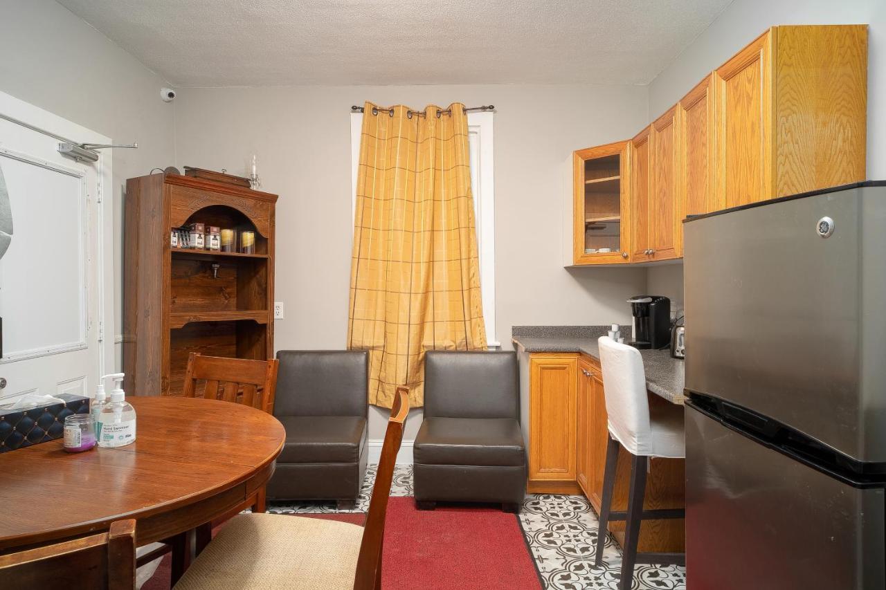 Room #2 Downtown أوتاوا المظهر الخارجي الصورة